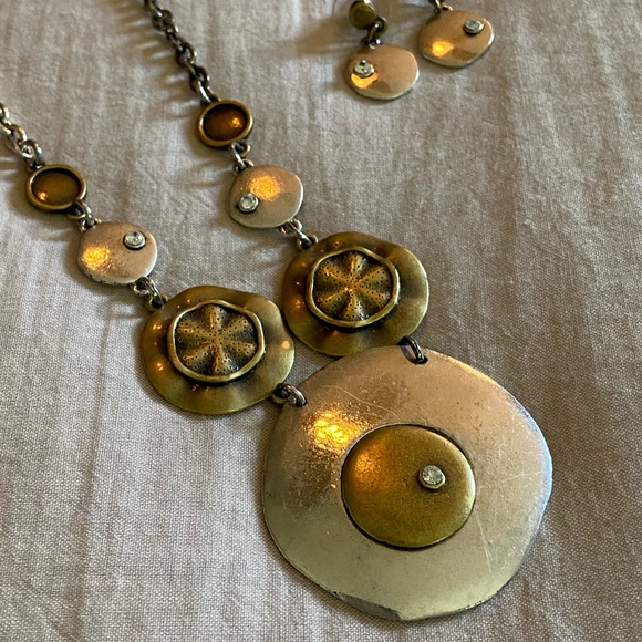 Funky Necklace & Earring Set - Picture 3 of 7